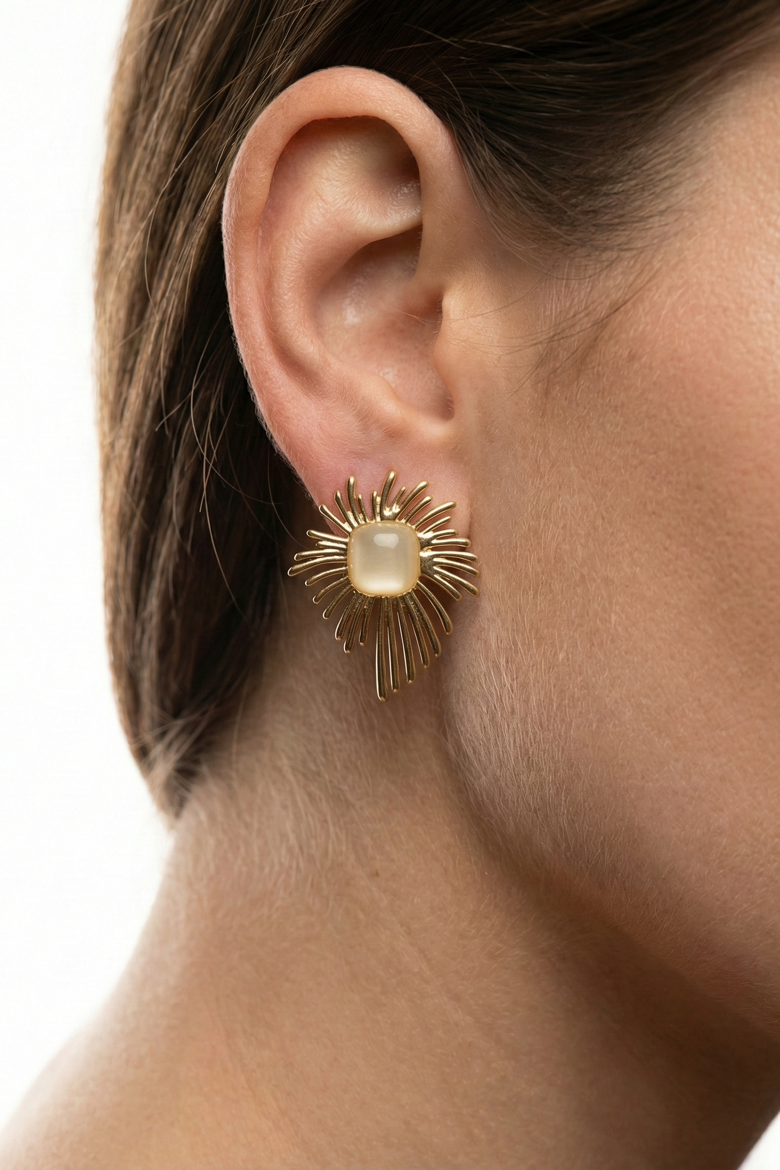 Çelik Kedi Gözü Taşlı Güneş Küpe 2